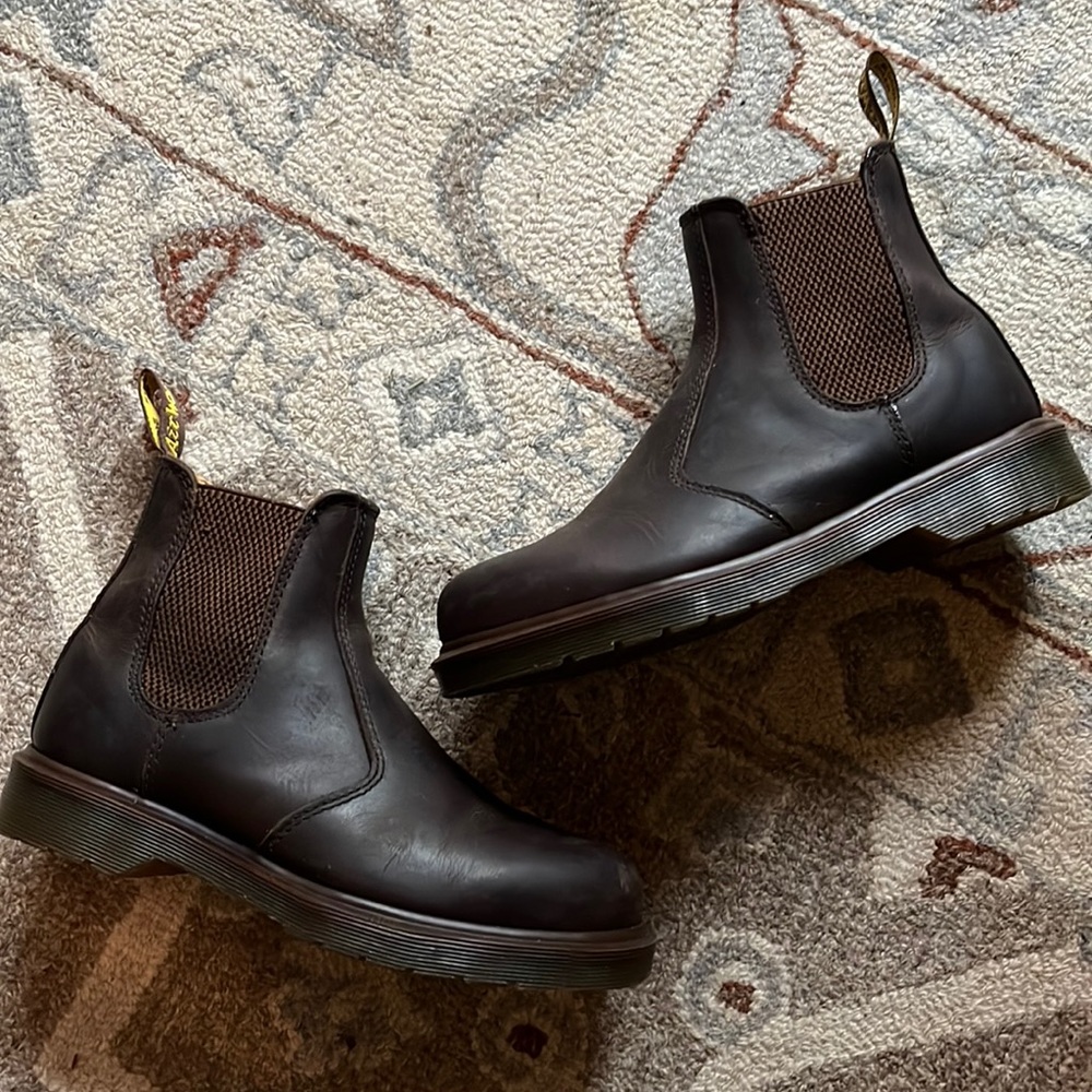2976 Crazy Horse Leather Chelsea Boots Sz 38 or 7 Brown Doc Marten